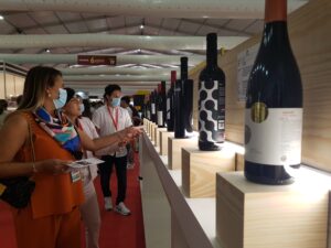 La DO Utiel-Requena expone sus vinos en la Feria Nacional del Vino FENAVIN 2022 1
