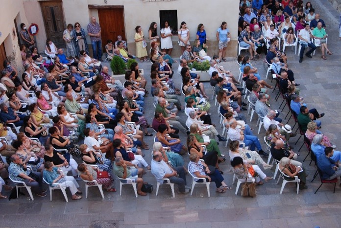 La DO y el Ayuntamiento de Requena celebran la gran acogida de la Velada Vinos y Versos 3