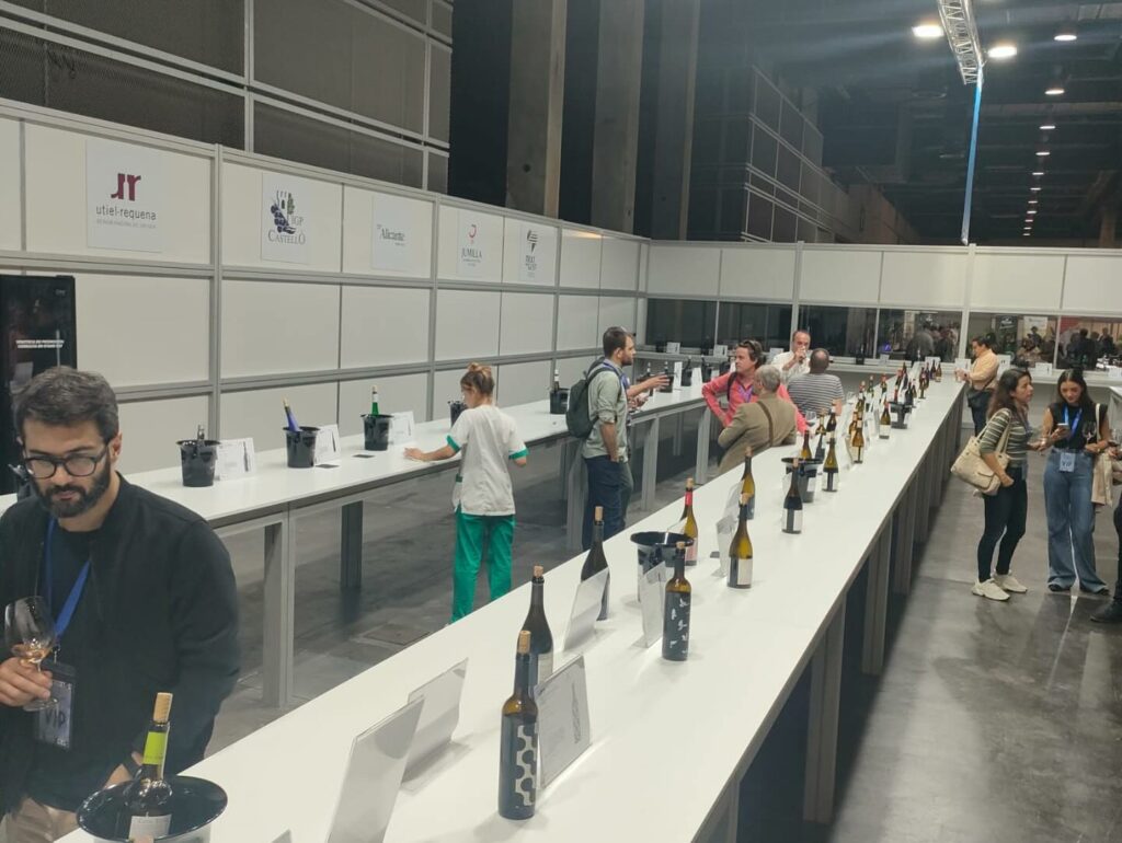 Los Vinos Utiel Requena vuelven al Túnel del Vino de Feria Gastrónoma 2023 2