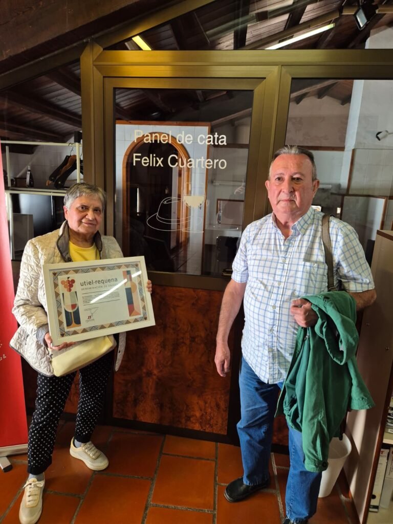 Félix Cuartero ya da nombre al Panel de Cata de la DO Utiel-Requena